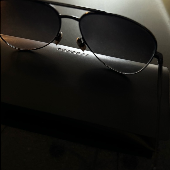 Saint Laurent Paris Gradient Aviator Sunglasses - Picture 7 of 16